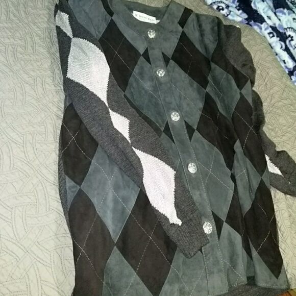 Bruno Magli Italian cardigan sweater - Picture 2 of 6